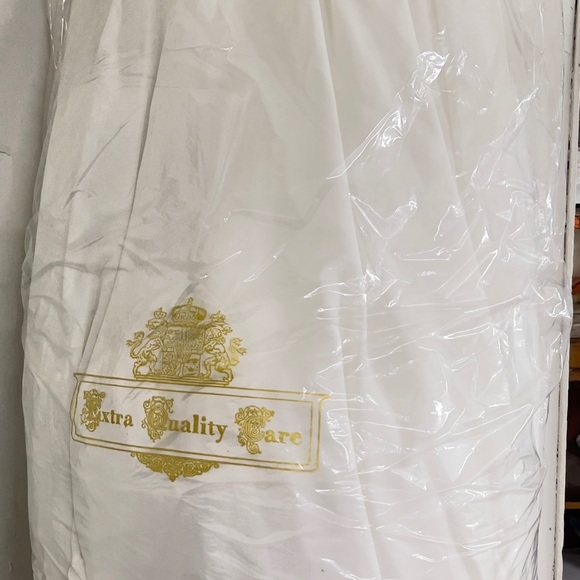 Bridal/formal SLIP - Picture 6 of 10